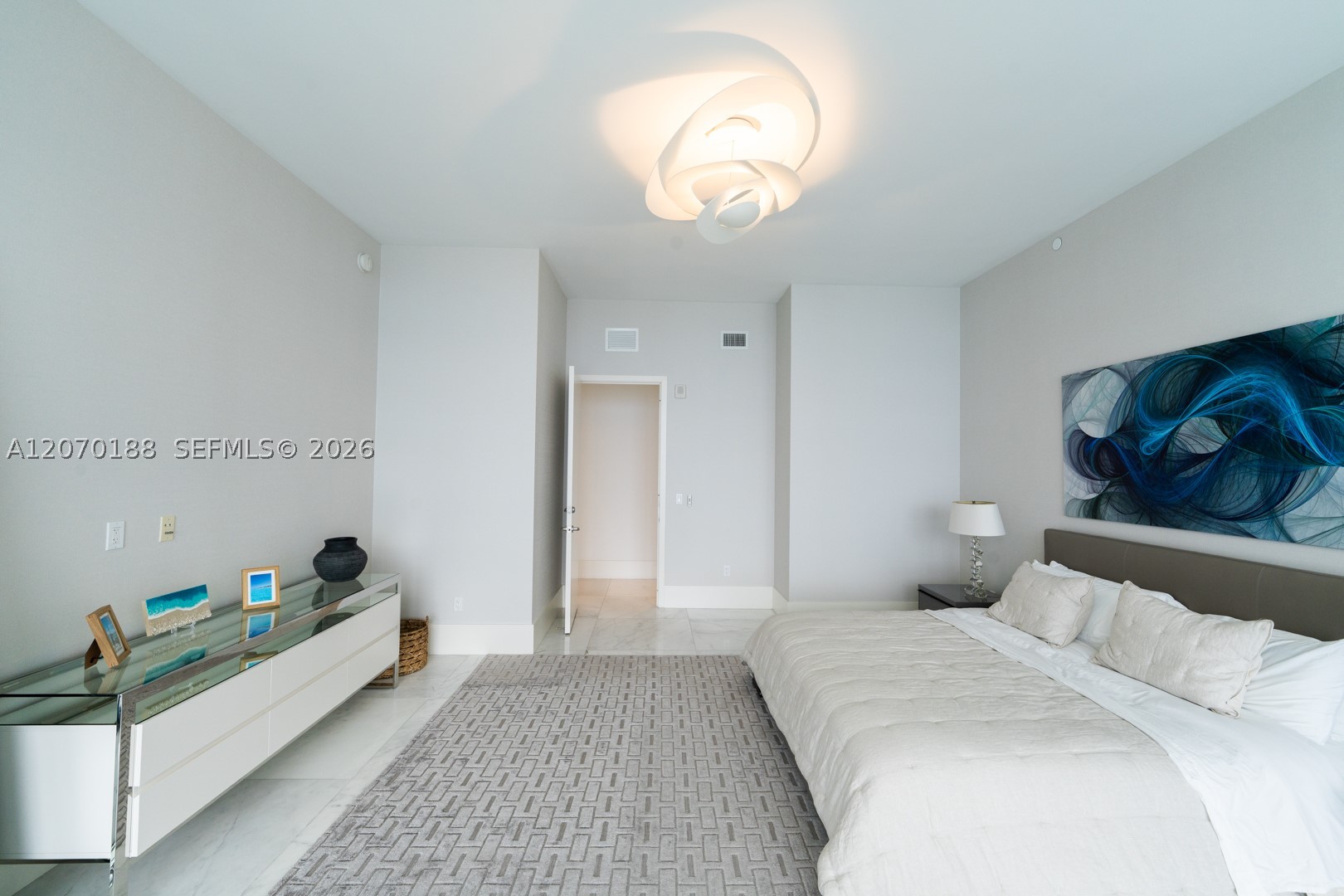 16901 Collins Ave #4201, Sunny Isles Beach FL 33160