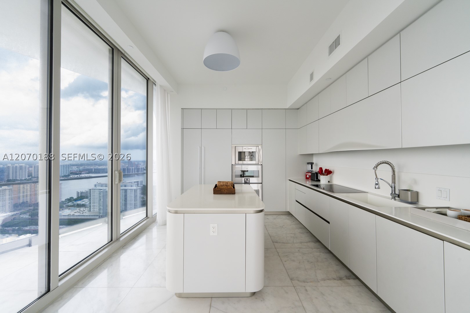 16901 Collins Ave #4201, Sunny Isles Beach FL 33160