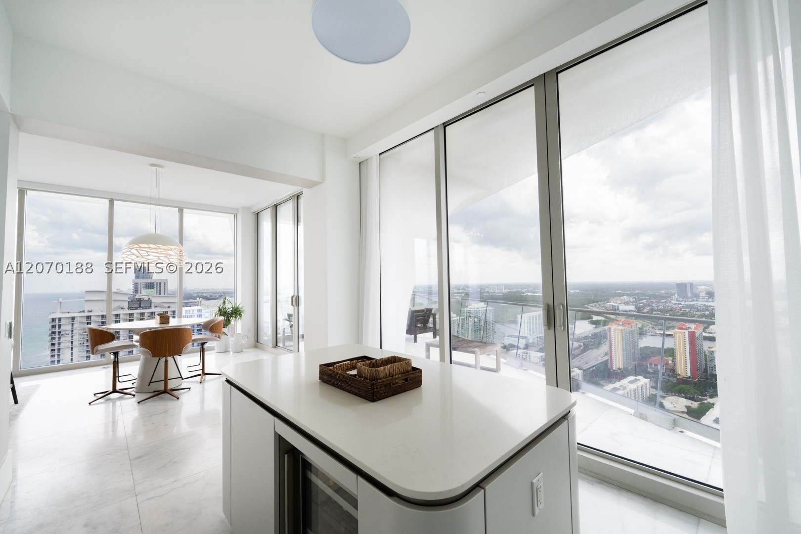 16901 Collins Ave #4201, Sunny Isles Beach FL 33160