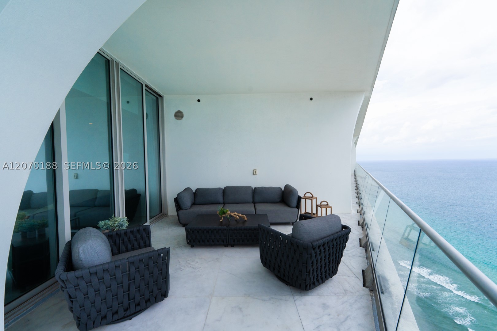 16901 Collins Ave #4201, Sunny Isles Beach FL 33160