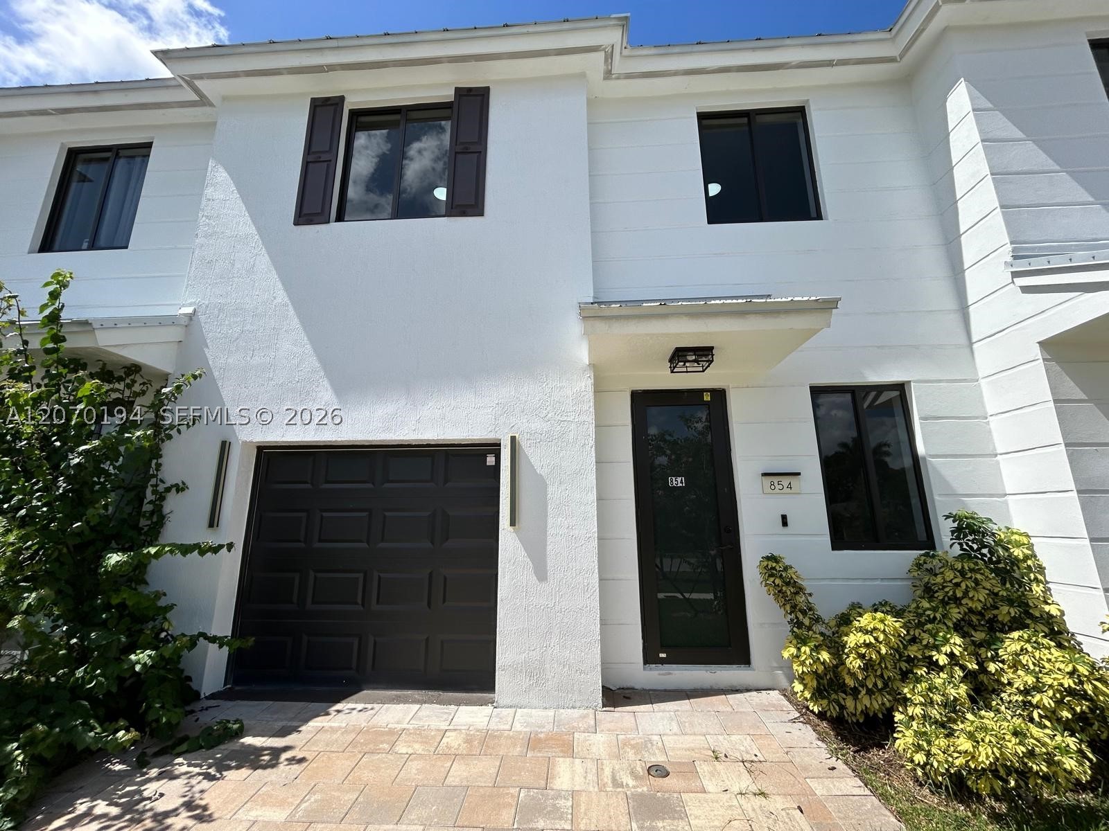 854 SW 1st St #0, Florida City FL 33034