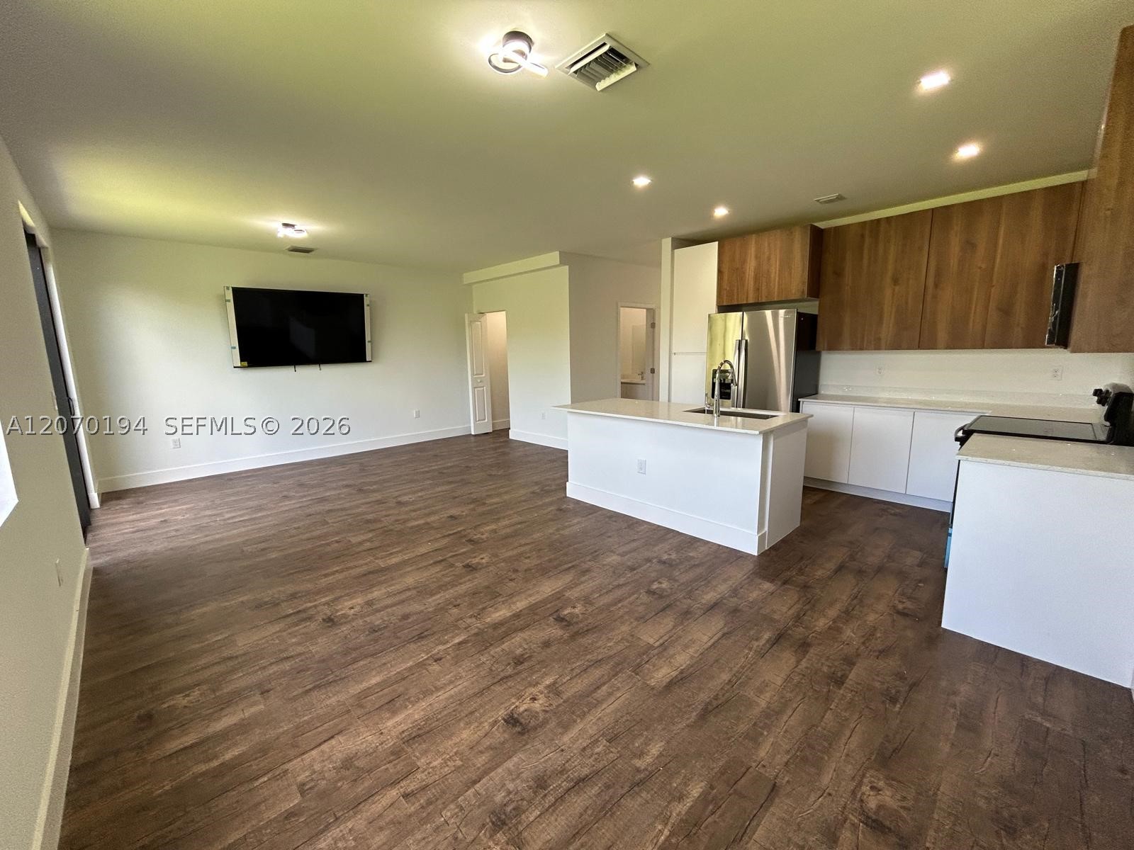 854 SW 1st St #0, Florida City FL 33034