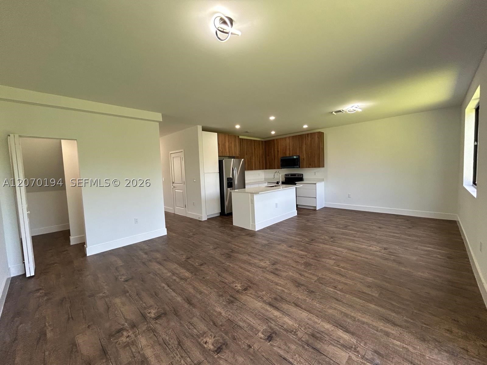 854 SW 1st St #0, Florida City FL 33034
