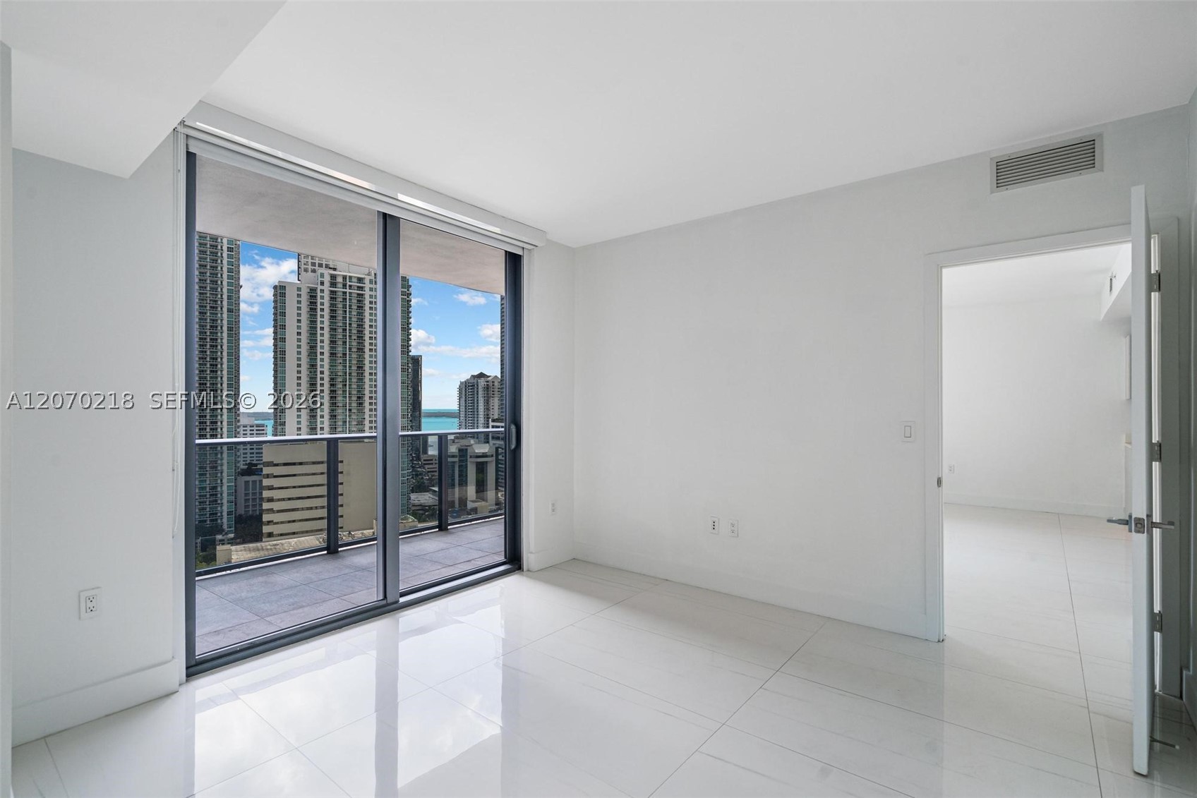 45 SW 9th St #2002, Miami FL 33130