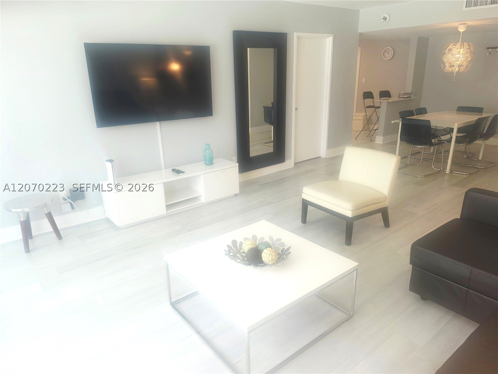5151 Collins Ave #427, Miami Beach FL 33140