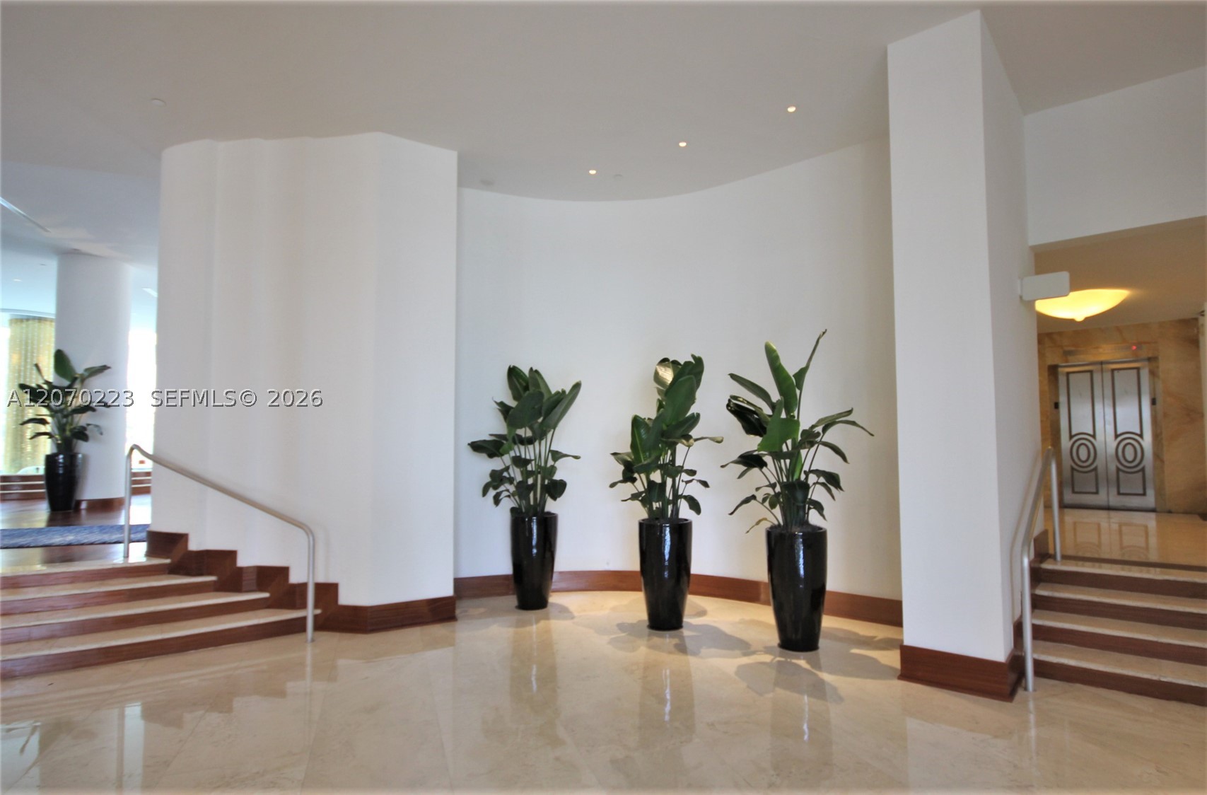 5151 Collins Ave #427, Miami Beach FL 33140