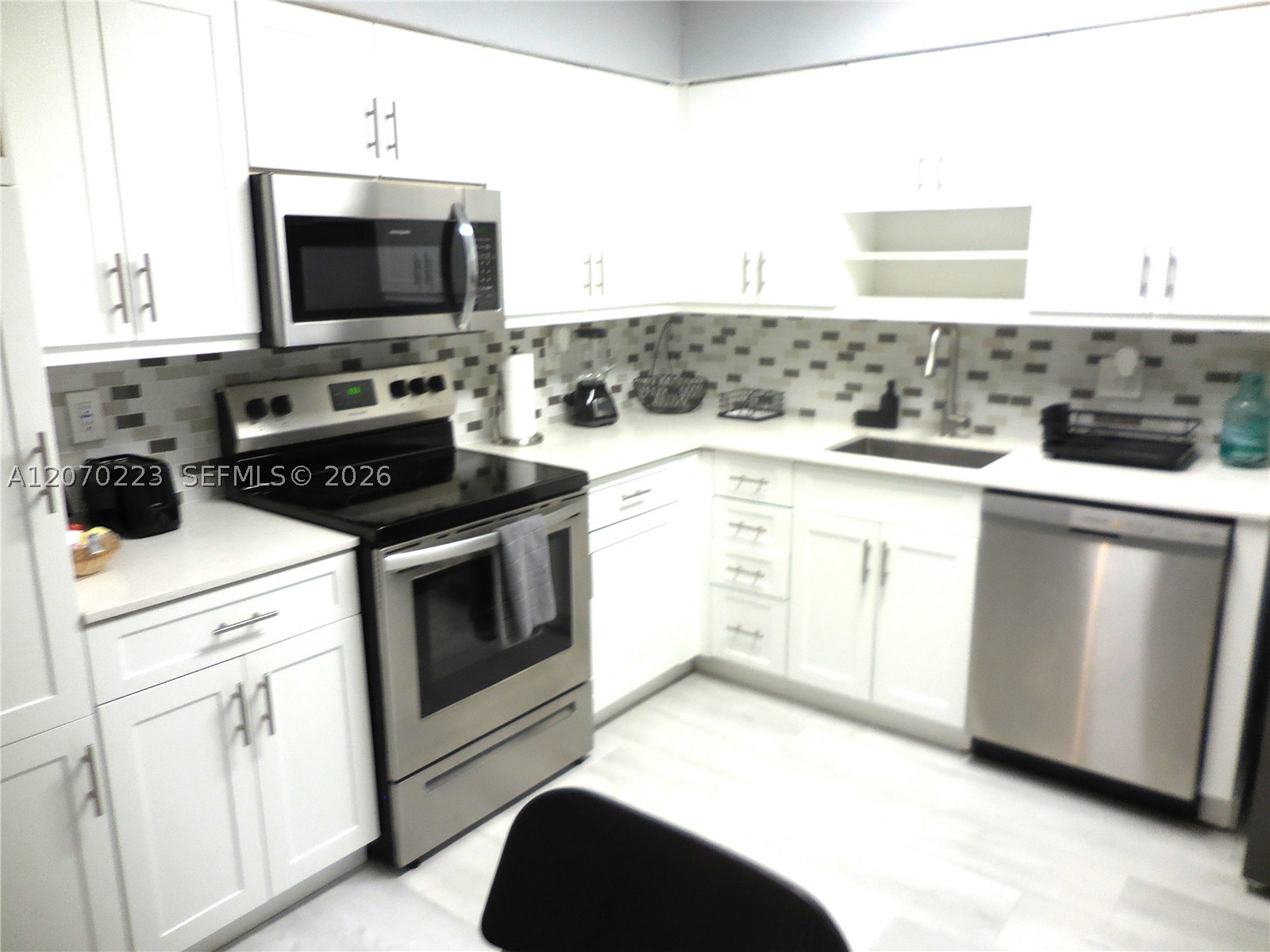 5151 Collins Ave #427, Miami Beach FL 33140
