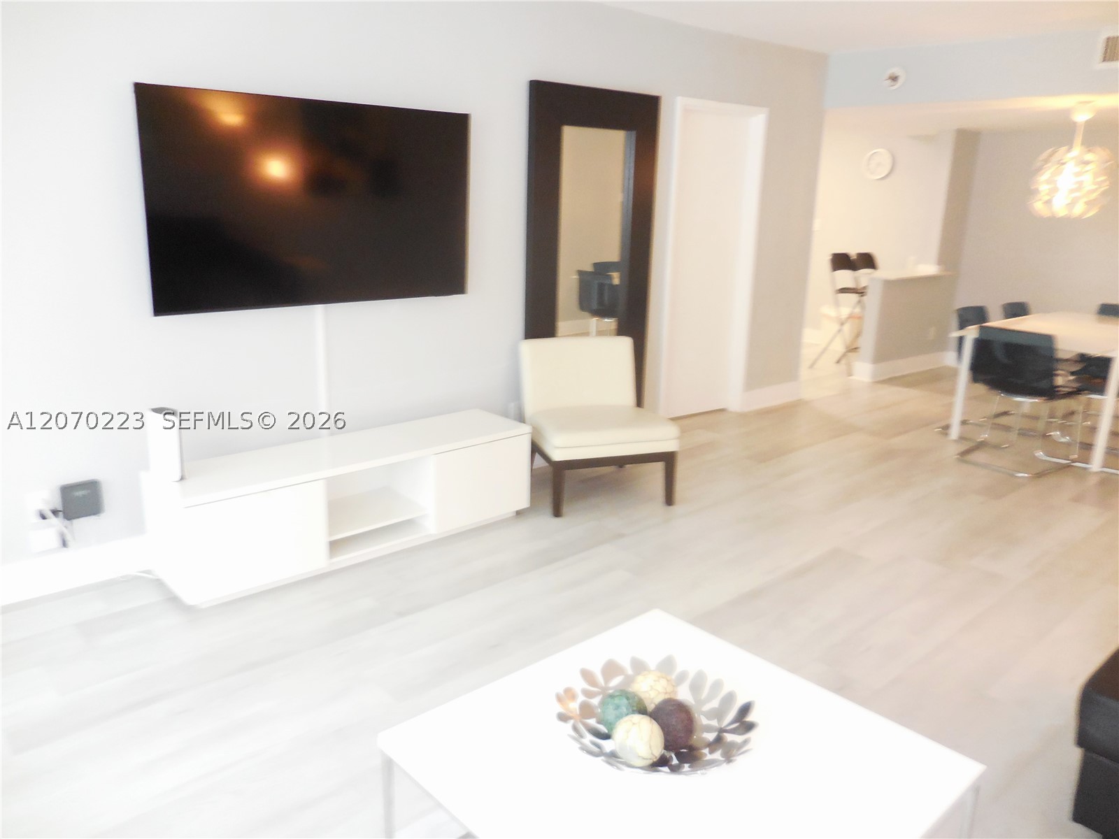 5151 Collins Ave #427, Miami Beach FL 33140