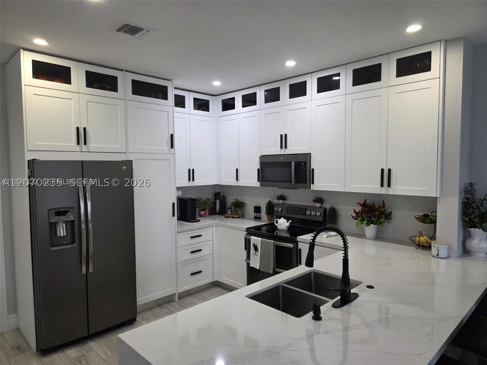 680 NW 159th Ave, Pembroke Pines FL 33028