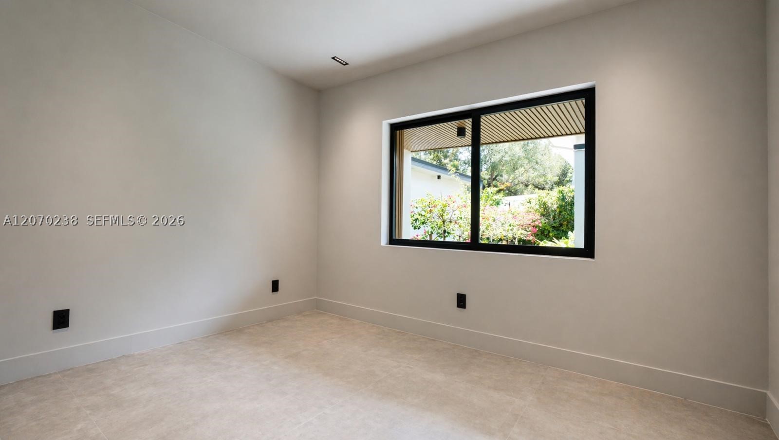 2110 NE 191st Dr, North Miami Beach FL 33179
