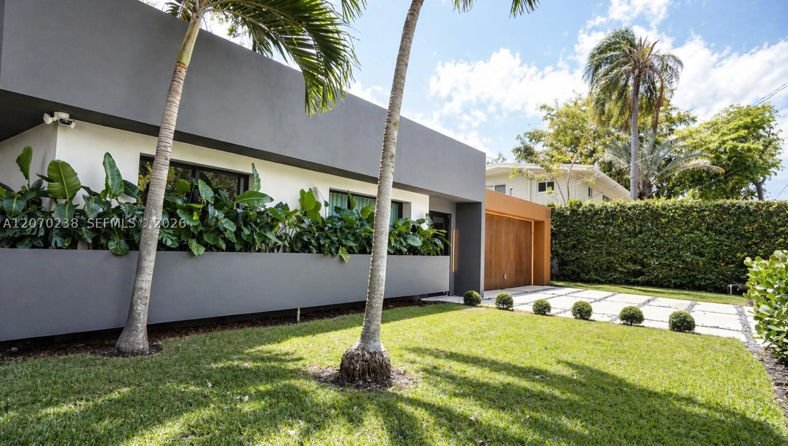 2110 NE 191st Dr, North Miami Beach FL 33179