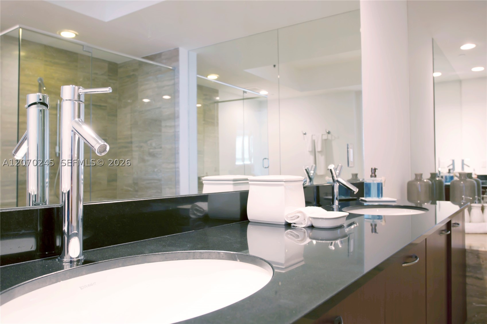 15811 Collins Ave #2303, Sunny Isles Beach FL 33160