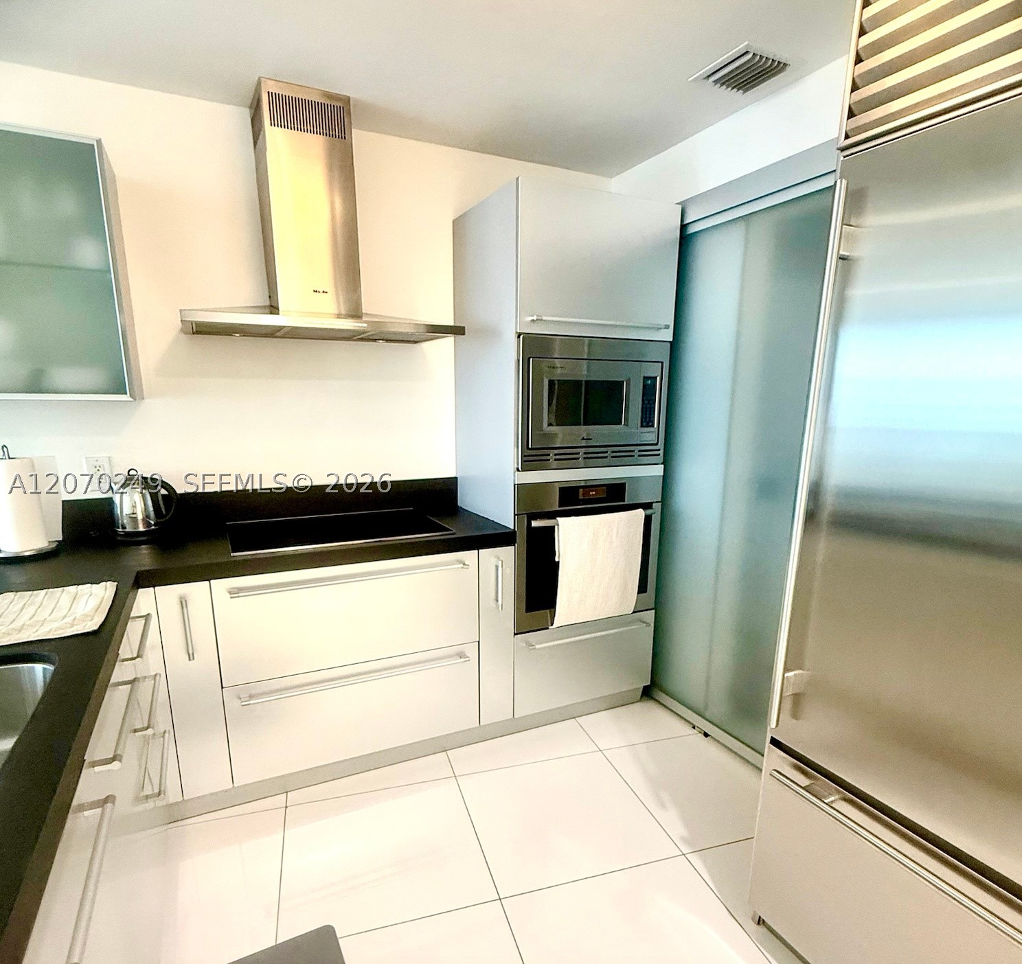 18201 Collins Ave #908, Sunny Isles Beach FL 33160