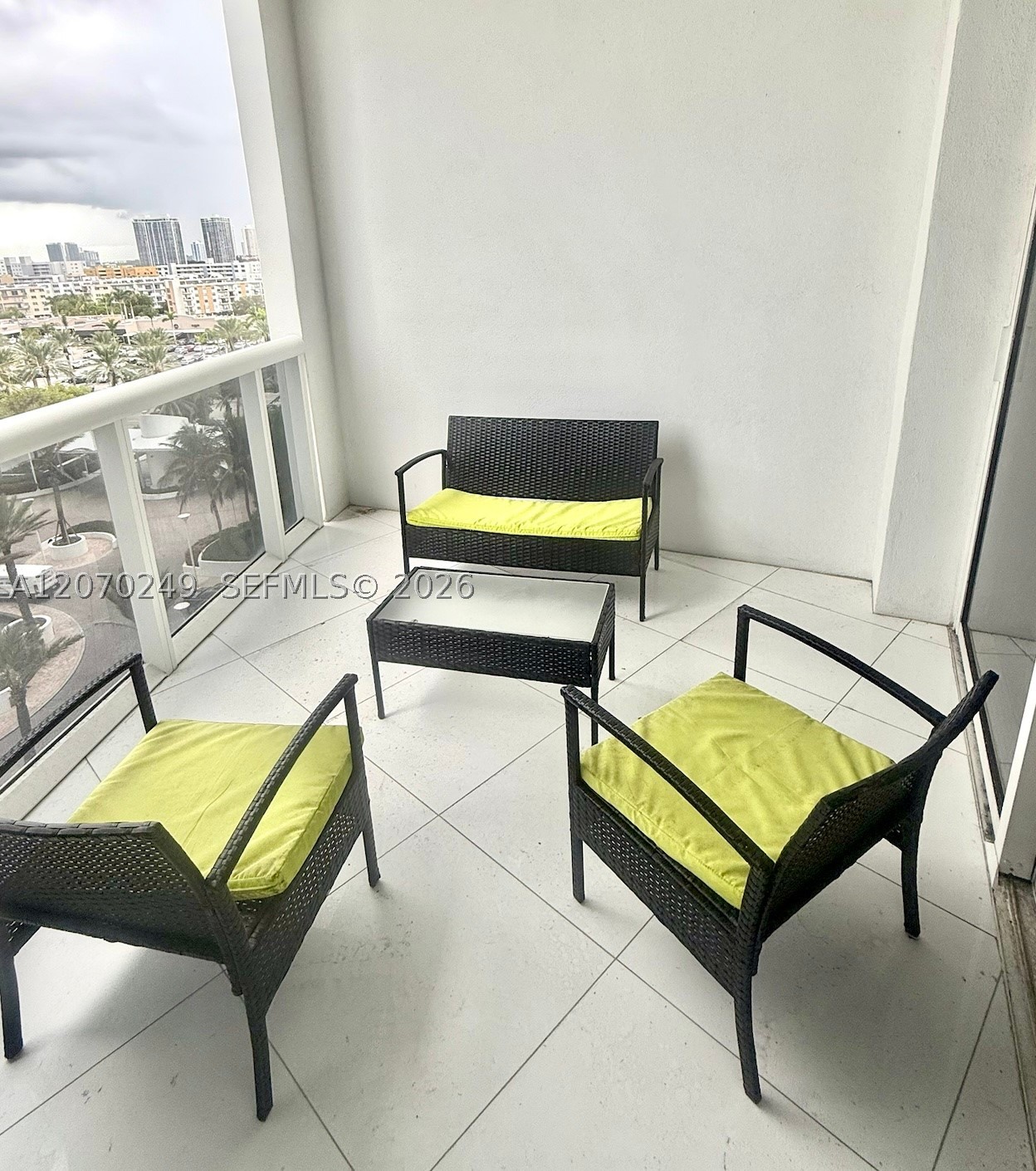 18201 Collins Ave #908, Sunny Isles Beach FL 33160