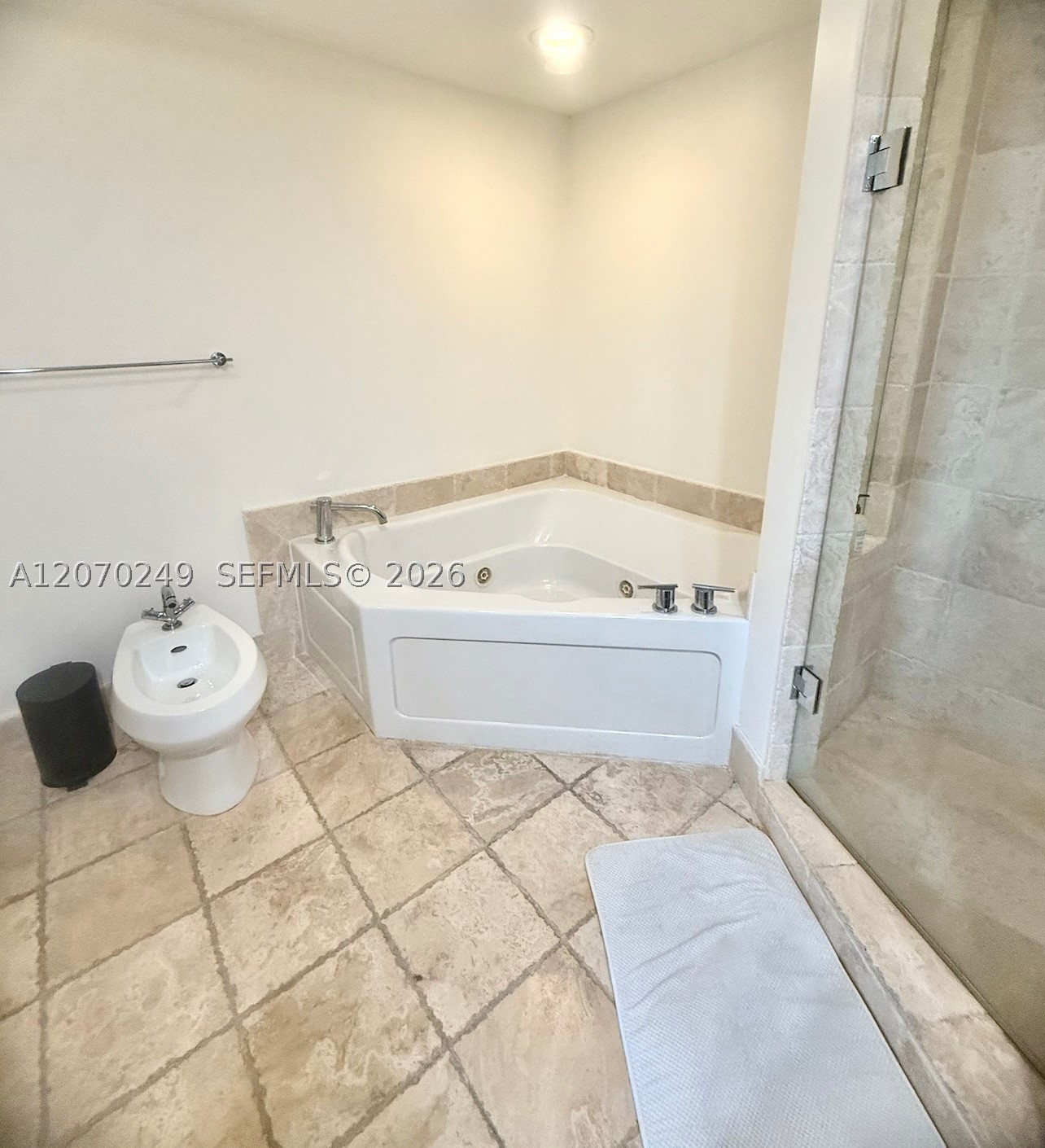 18201 Collins Ave #908, Sunny Isles Beach FL 33160