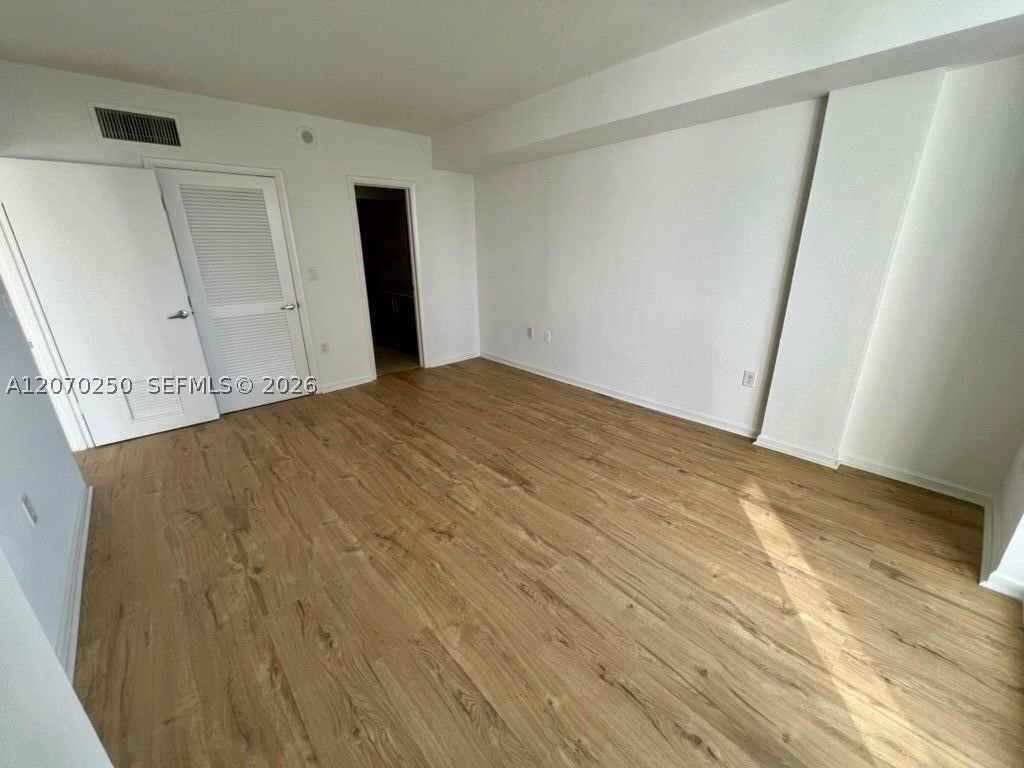 10275 Collins Ave #415, Bal Harbour FL 33154