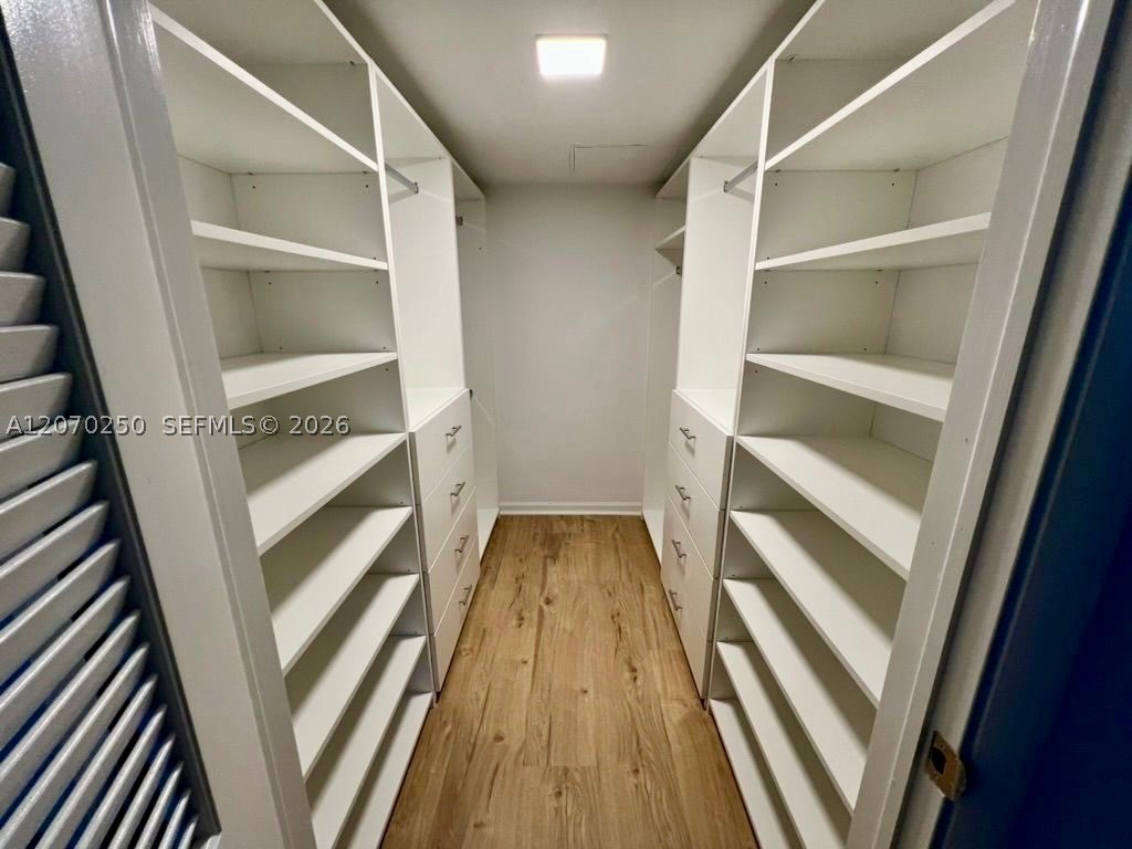 10275 Collins Ave #415, Bal Harbour FL 33154