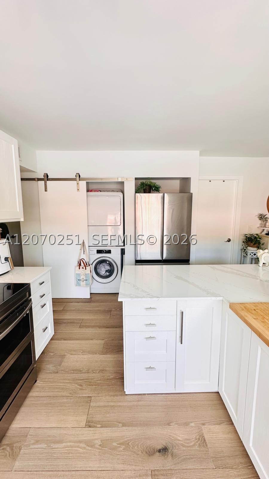 223 Lakeview Dr #204, Weston FL 33326
