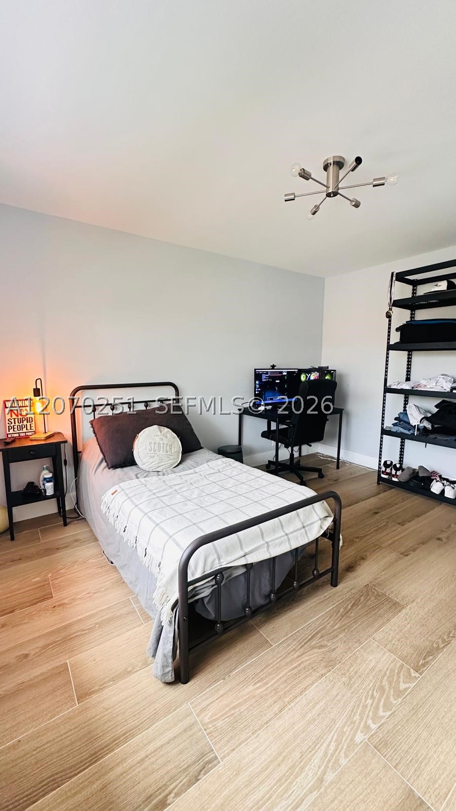 223 Lakeview Dr #204, Weston FL 33326