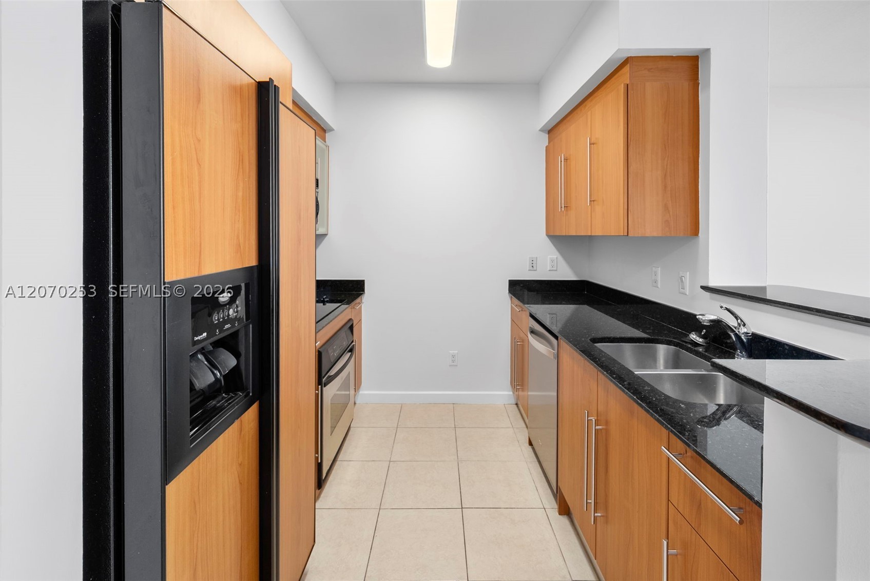 335 S Biscayne Blvd #1910, Miami FL 33131