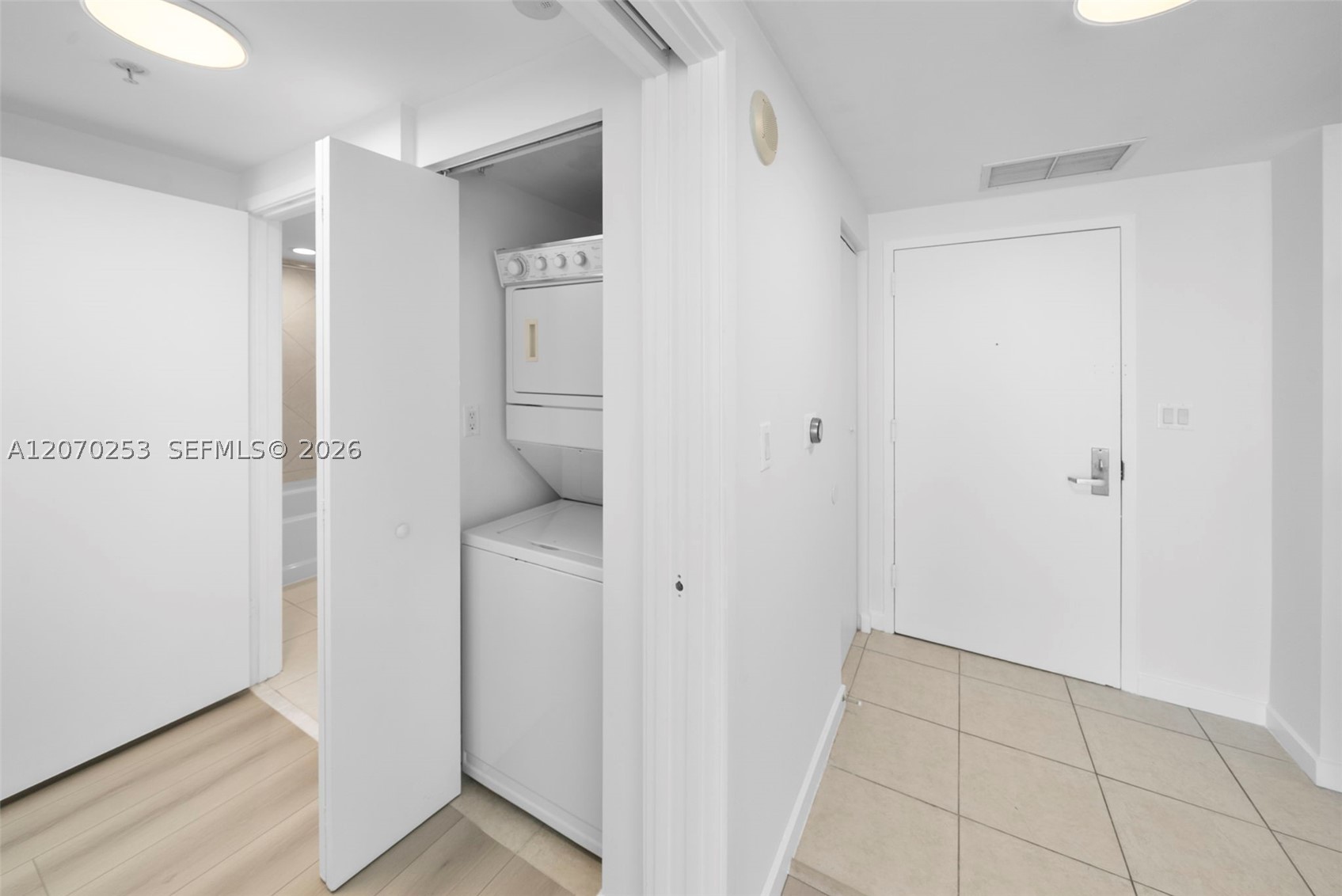 335 S Biscayne Blvd #1910, Miami FL 33131