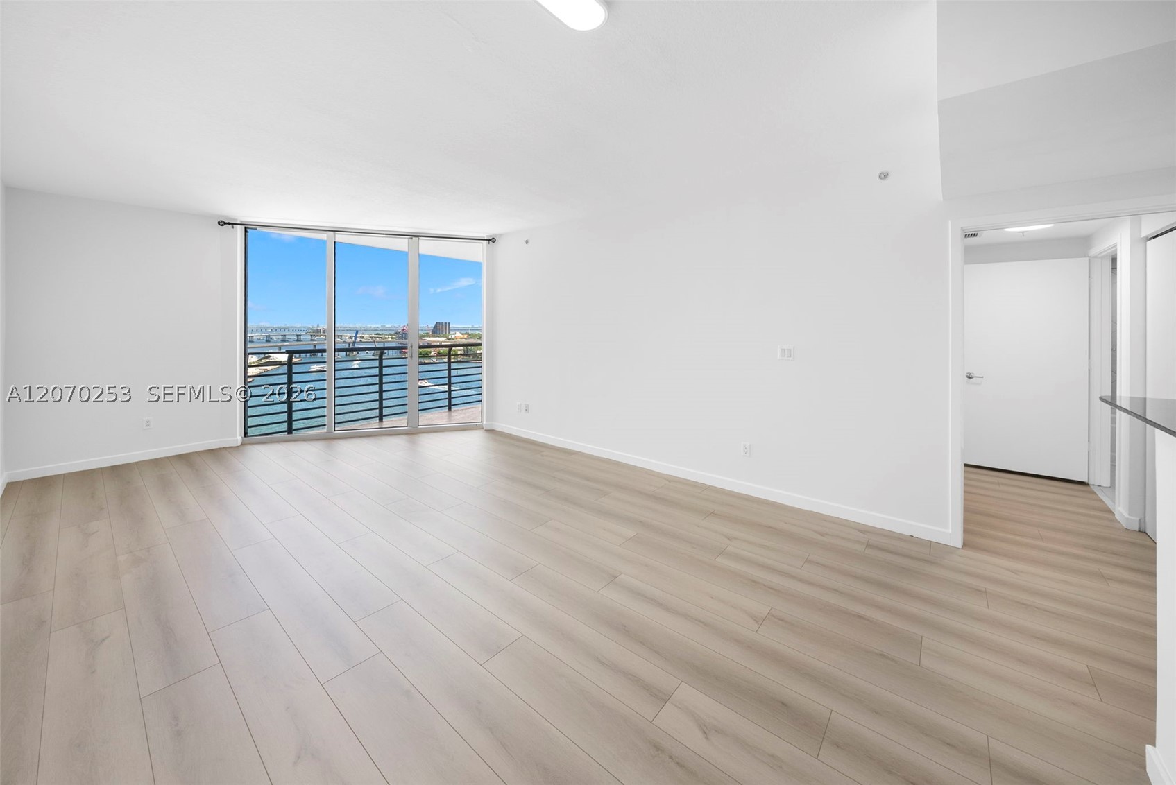 335 S Biscayne Blvd #1910, Miami FL 33131