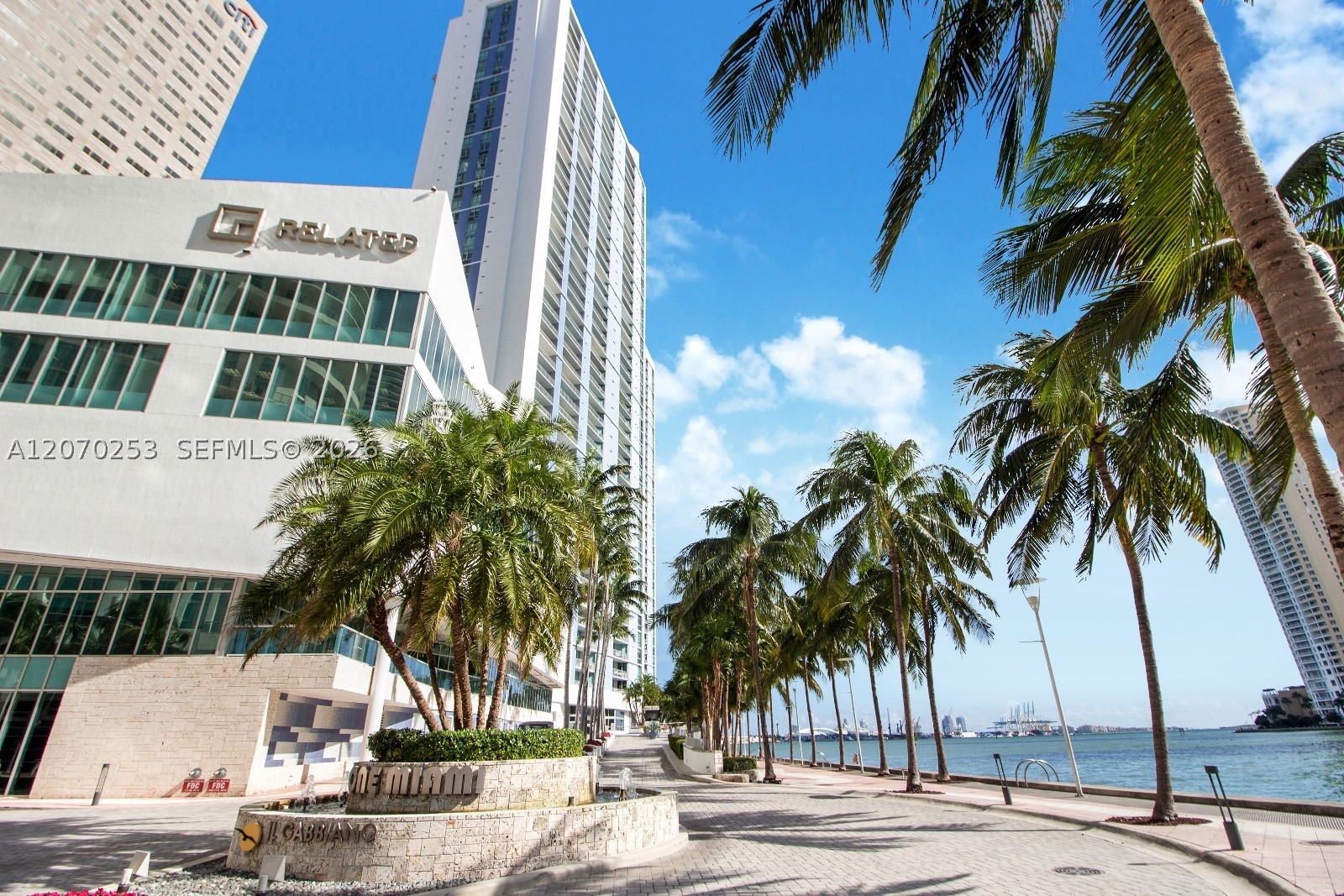 335 S Biscayne Blvd #1910, Miami FL 33131
