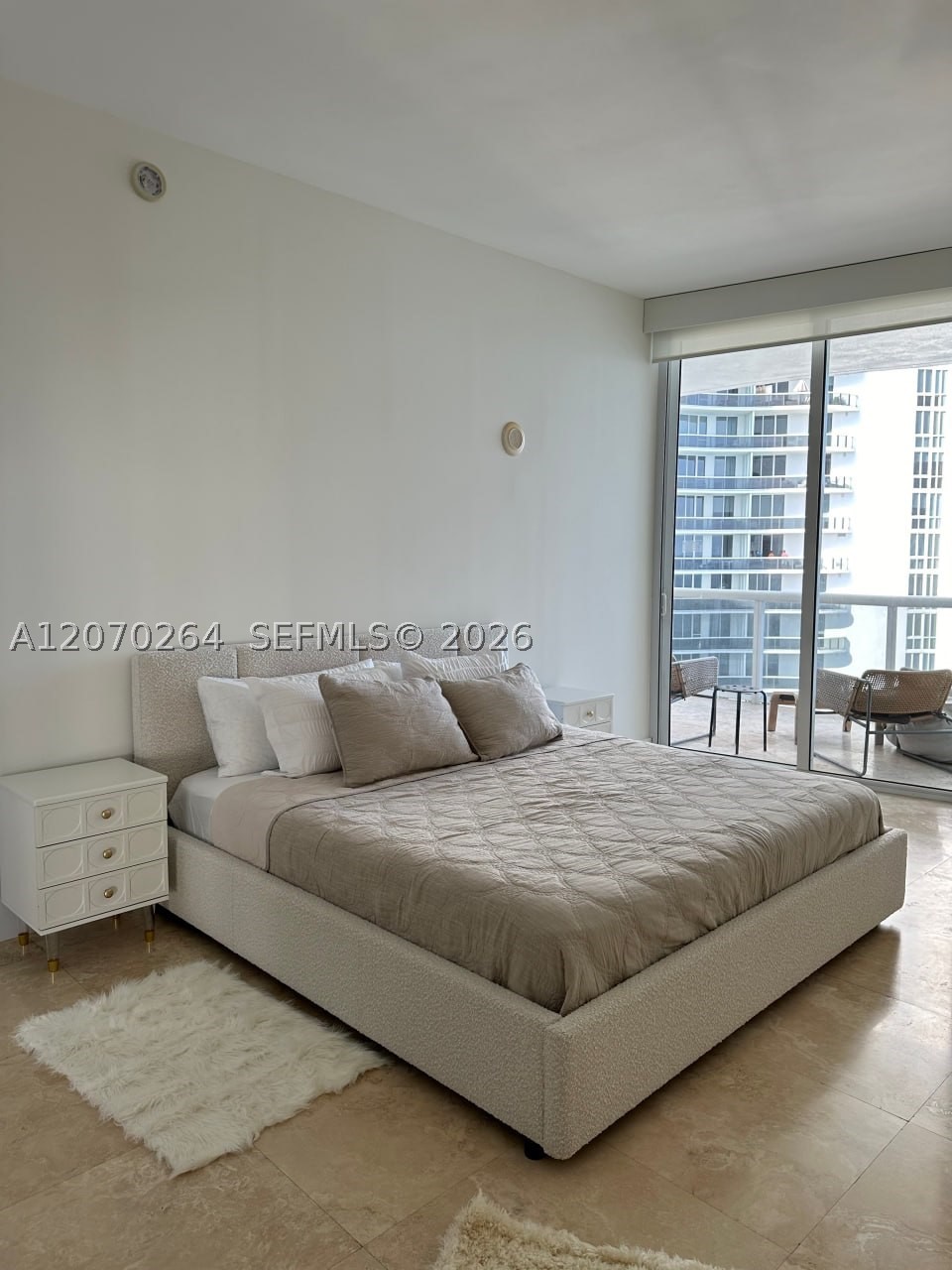 15811 Collins Ave #2103, Sunny Isles Beach FL 33160