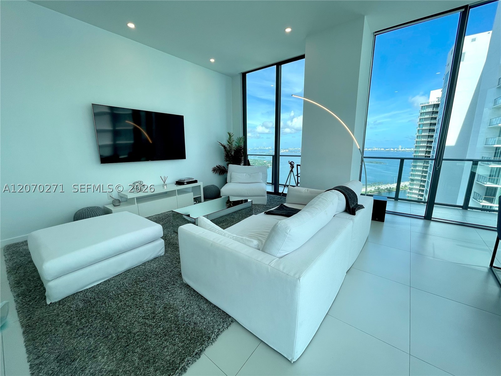501 NE 31st St #PH4403, Miami FL 33137