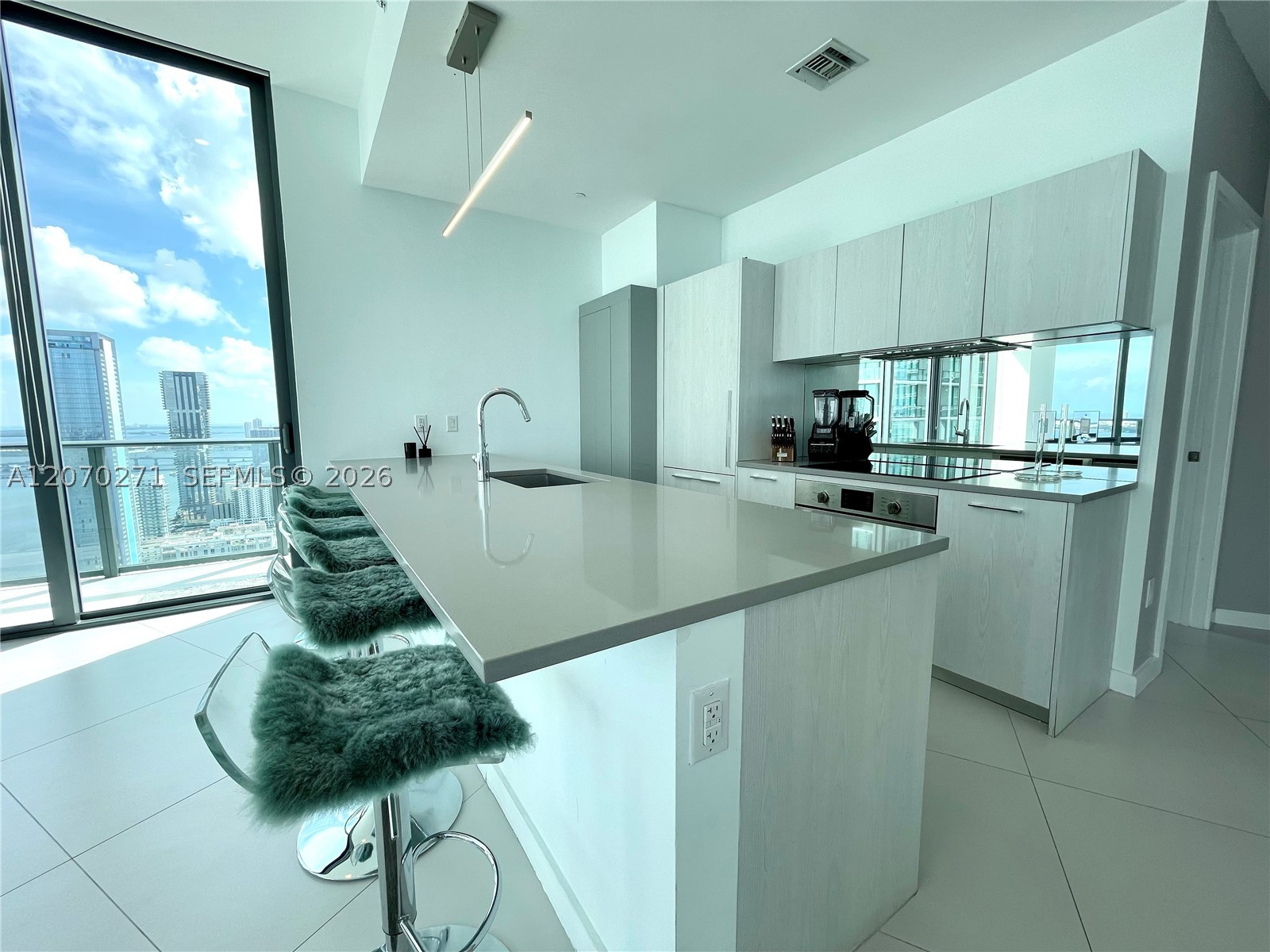 501 NE 31st St #PH4403, Miami FL 33137
