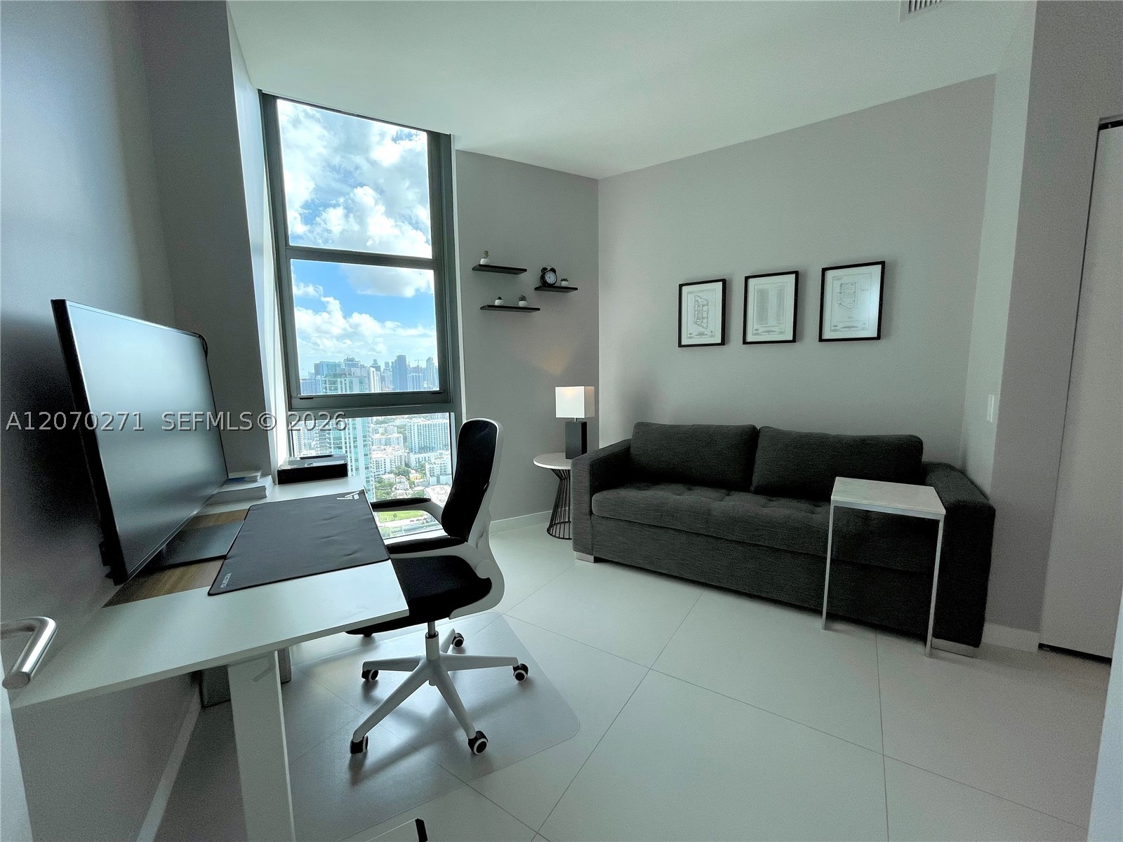 501 NE 31st St #PH4403, Miami FL 33137