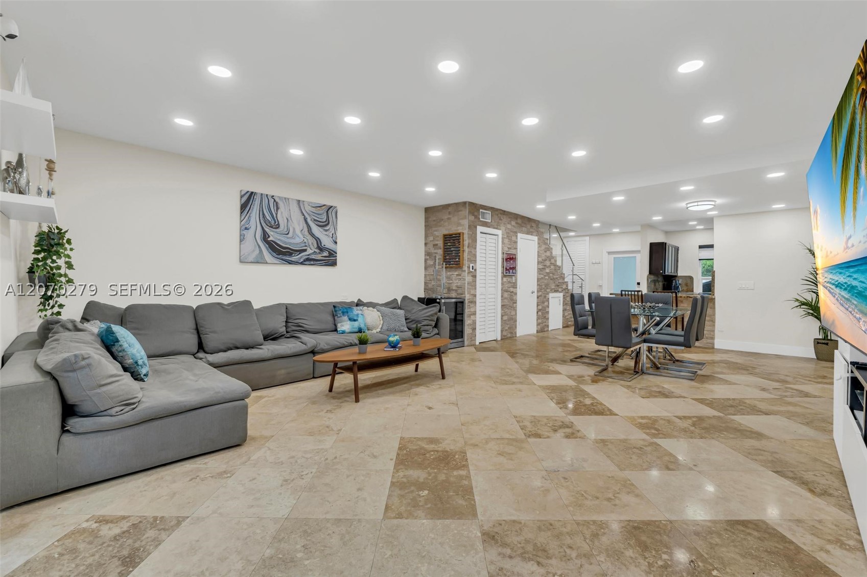 3690 NE 167th St #34, North Miami Beach FL 33160