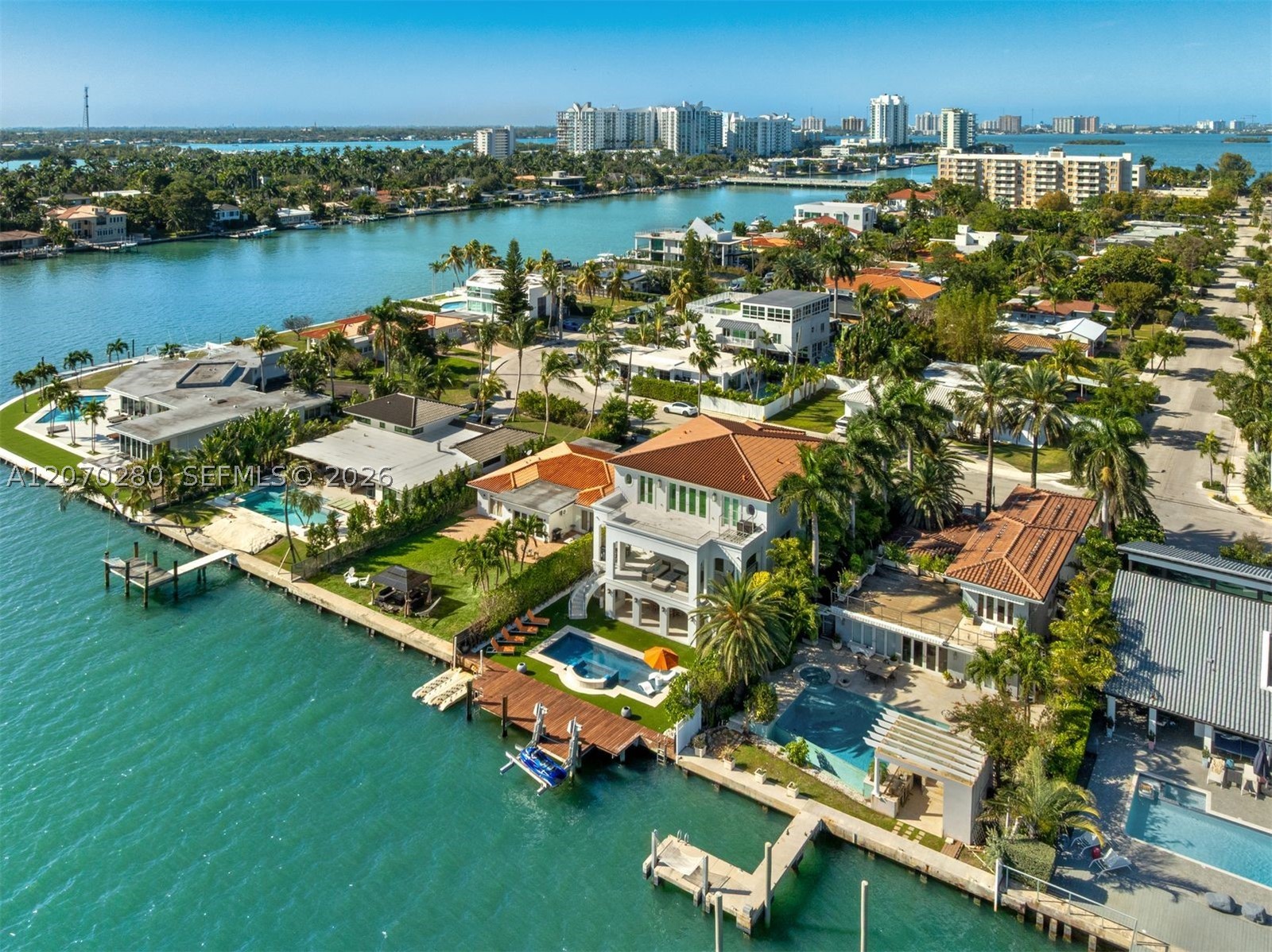 1460 S Treasure Dr, North Bay Village FL 33141