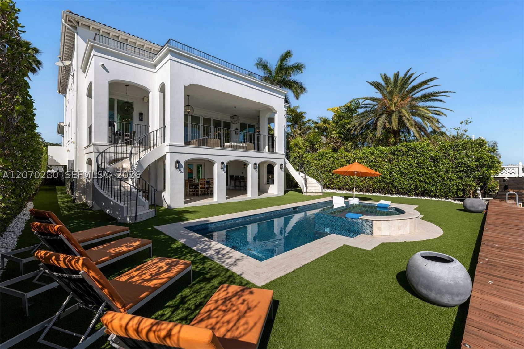 1460 S Treasure Dr, North Bay Village FL 33141