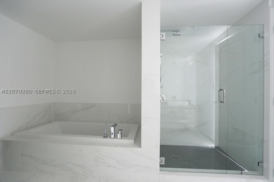 400 Sunny Isles Blvd #806, Sunny Isles Beach FL 33160