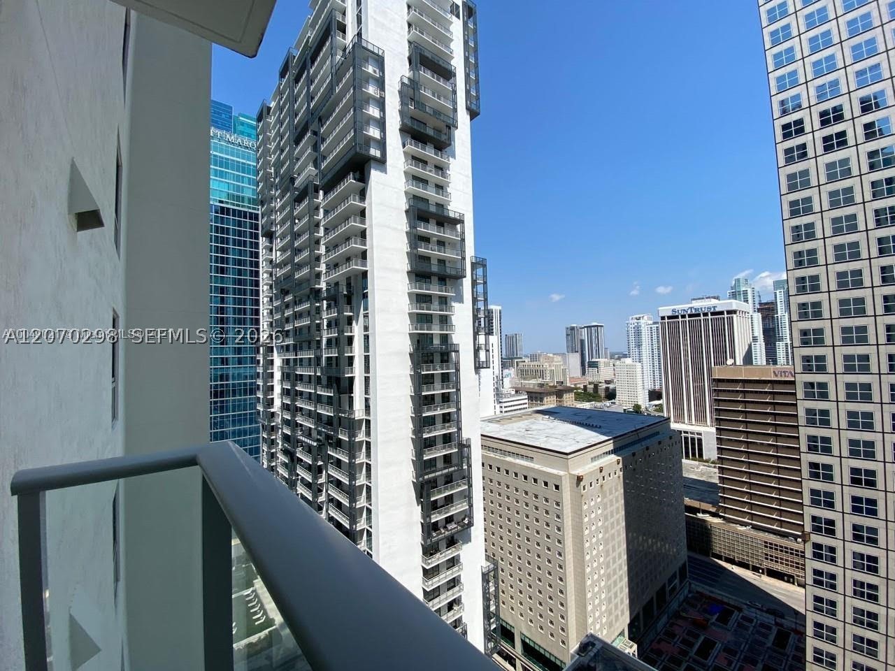 300 S BISCAYNE BL #2503, Miami FL 33131