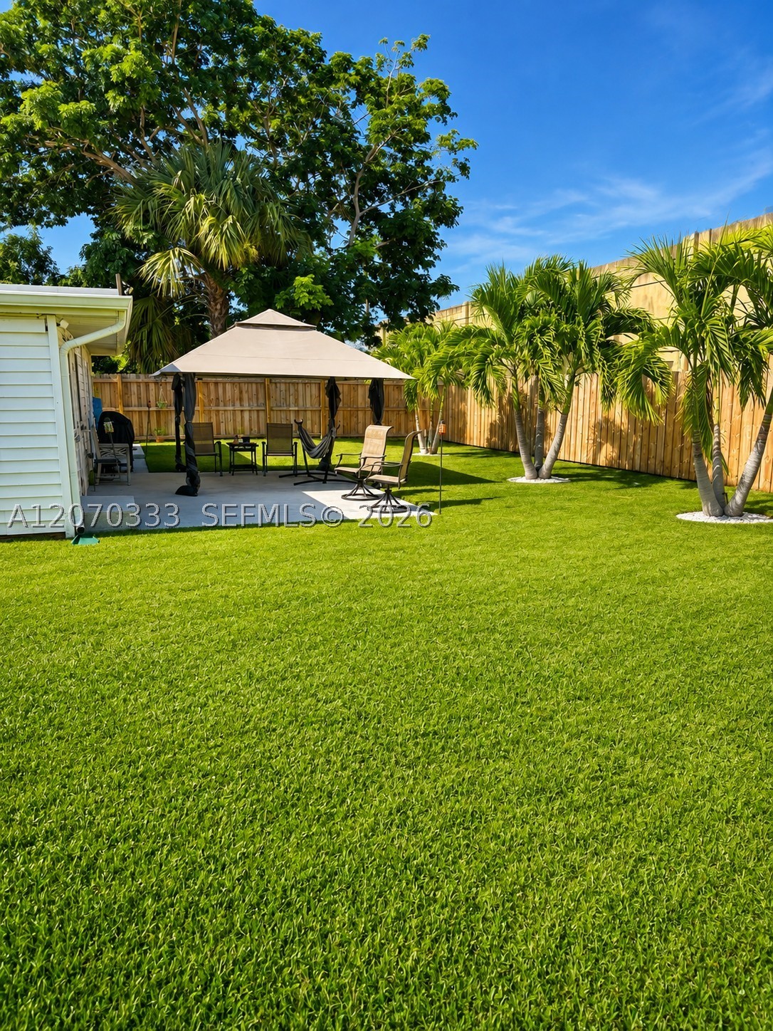 826 Cochran Dr, Lake Worth FL 33461