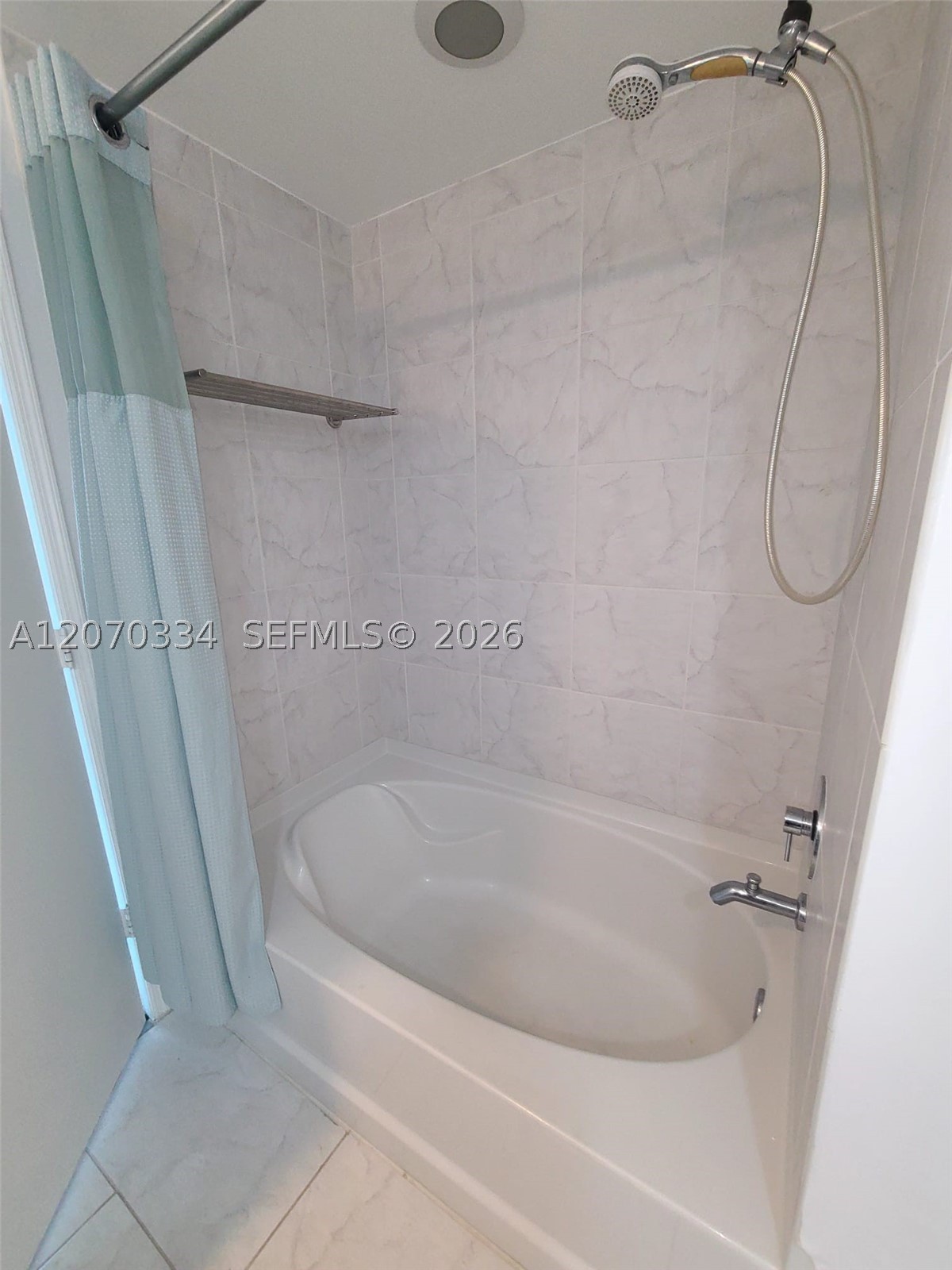 951 BRICKELL AVE #3710, Miami FL 33131