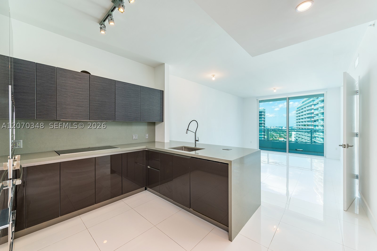 1080 Brickell Ave #3207, Miami FL 33131