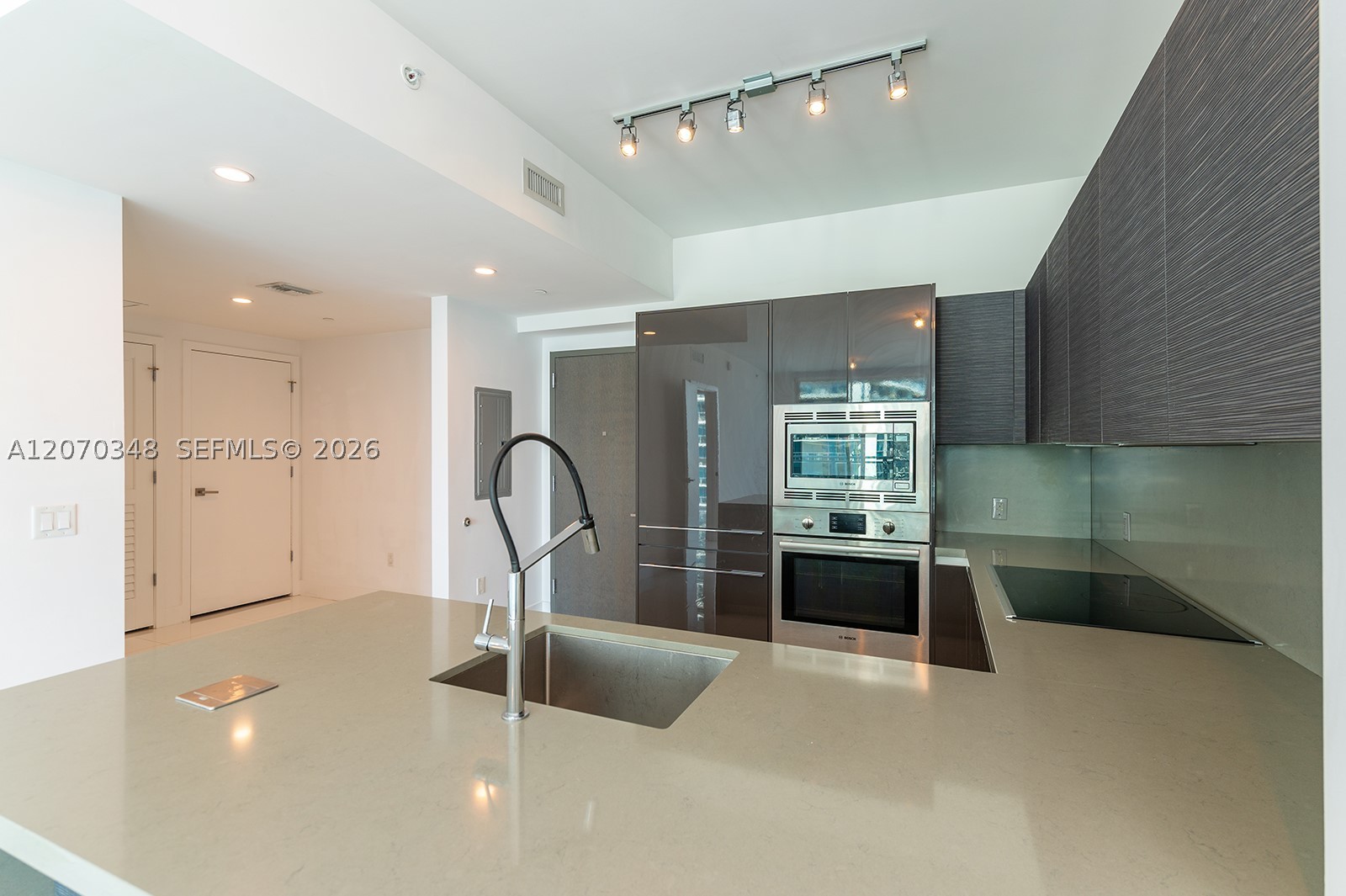 1080 Brickell Ave #3207, Miami FL 33131