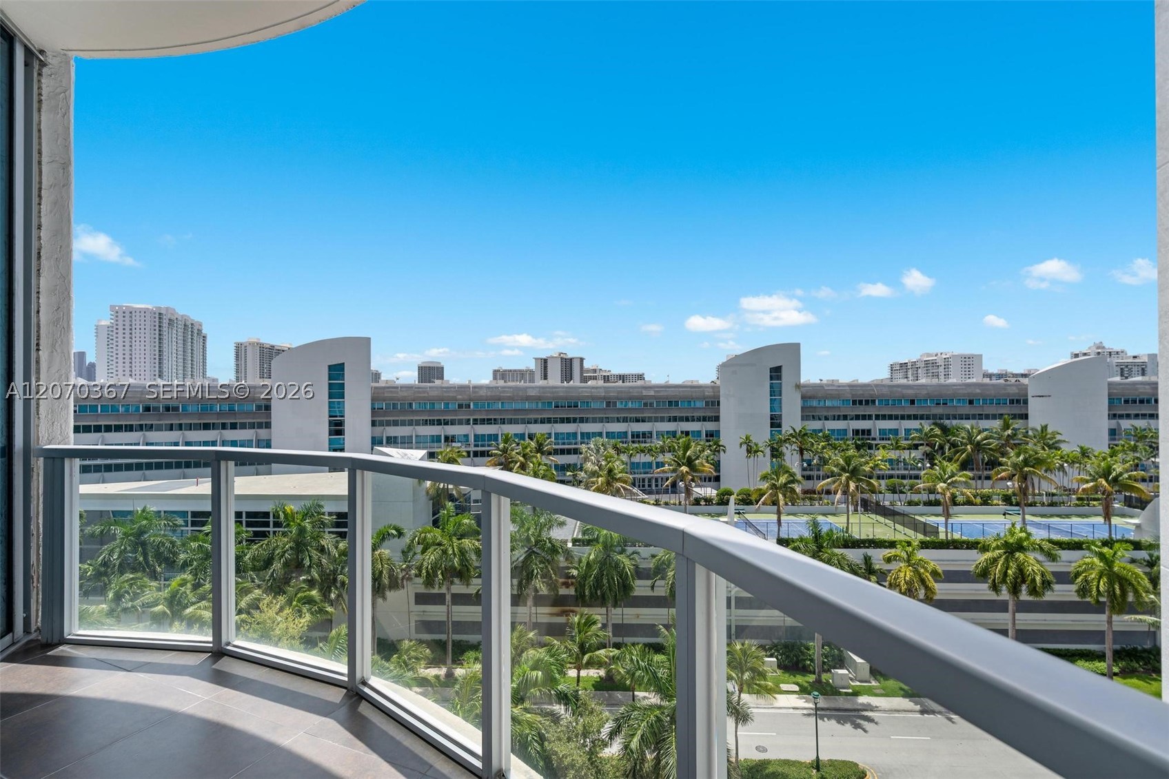 3029 NE 188th St #818, Aventura FL 33180