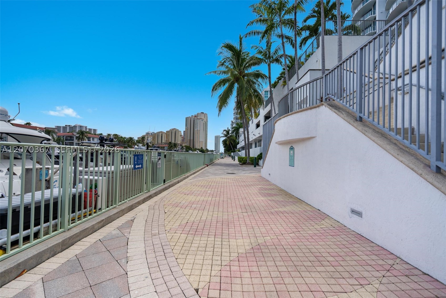 3029 NE 188th St #818, Aventura FL 33180