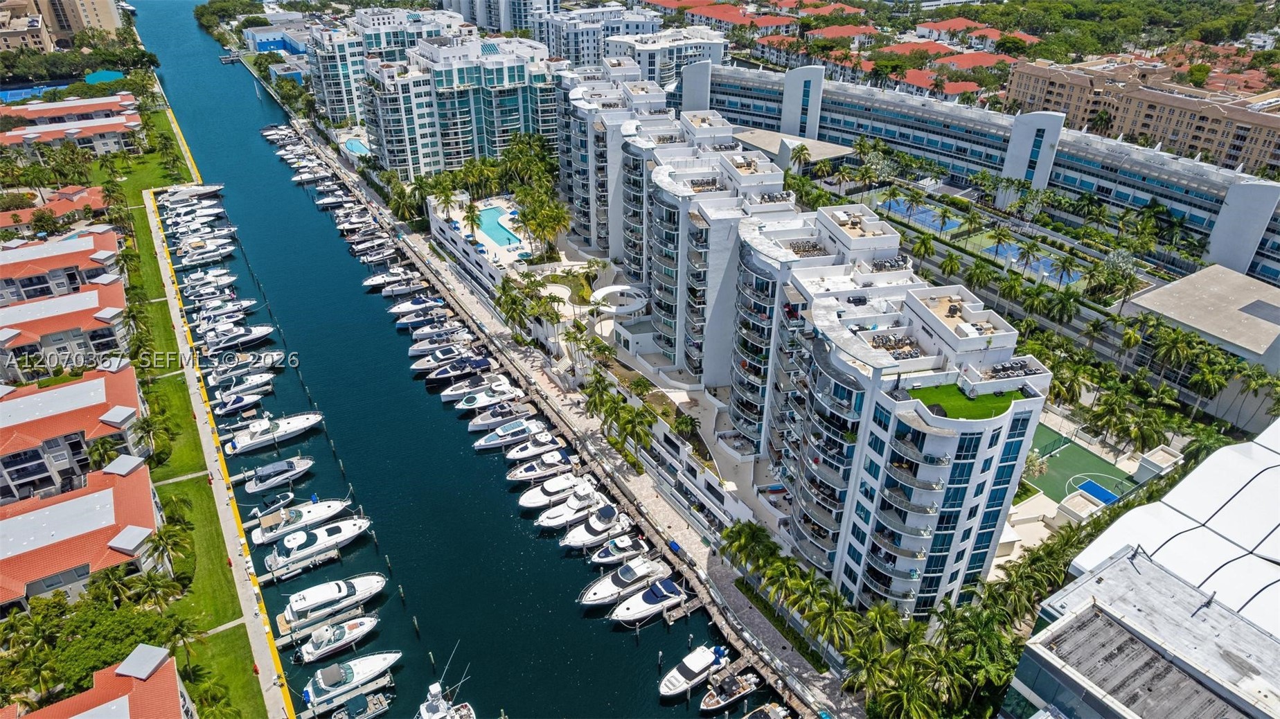 3029 NE 188th St #818, Aventura FL 33180