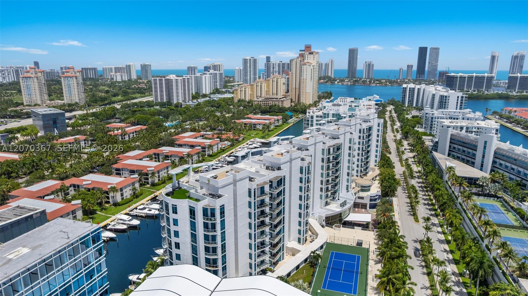 3029 NE 188th St #818, Aventura FL 33180