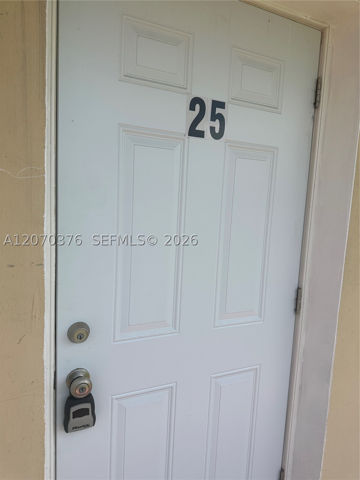 Miami FL 33125 - A12070376