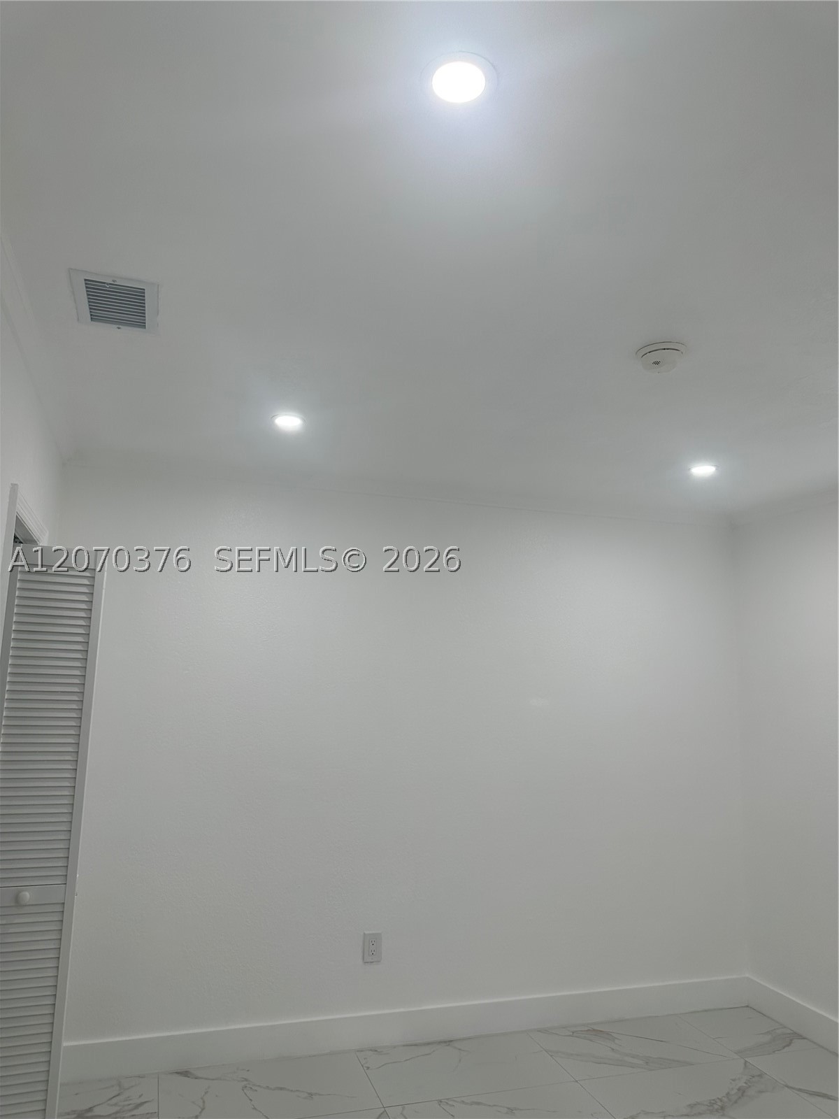 Miami FL 33125 - A12070376