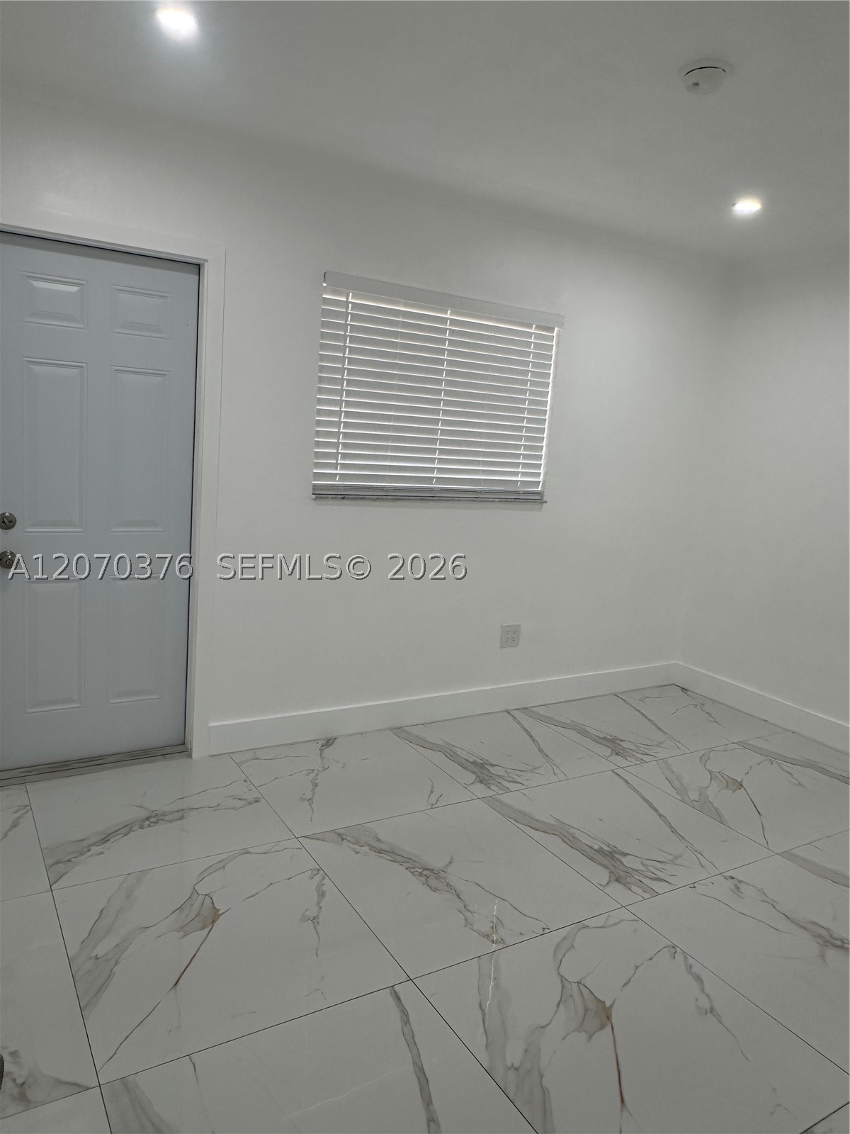 Miami FL 33125 - A12070376