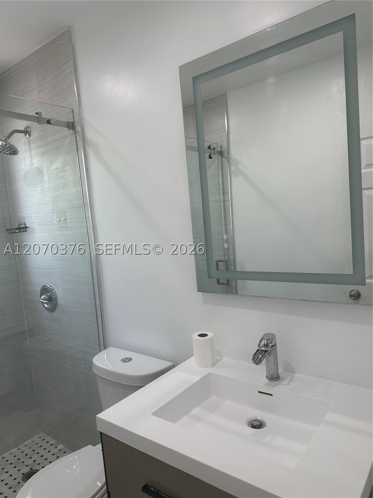 Miami FL 33125 - A12070376