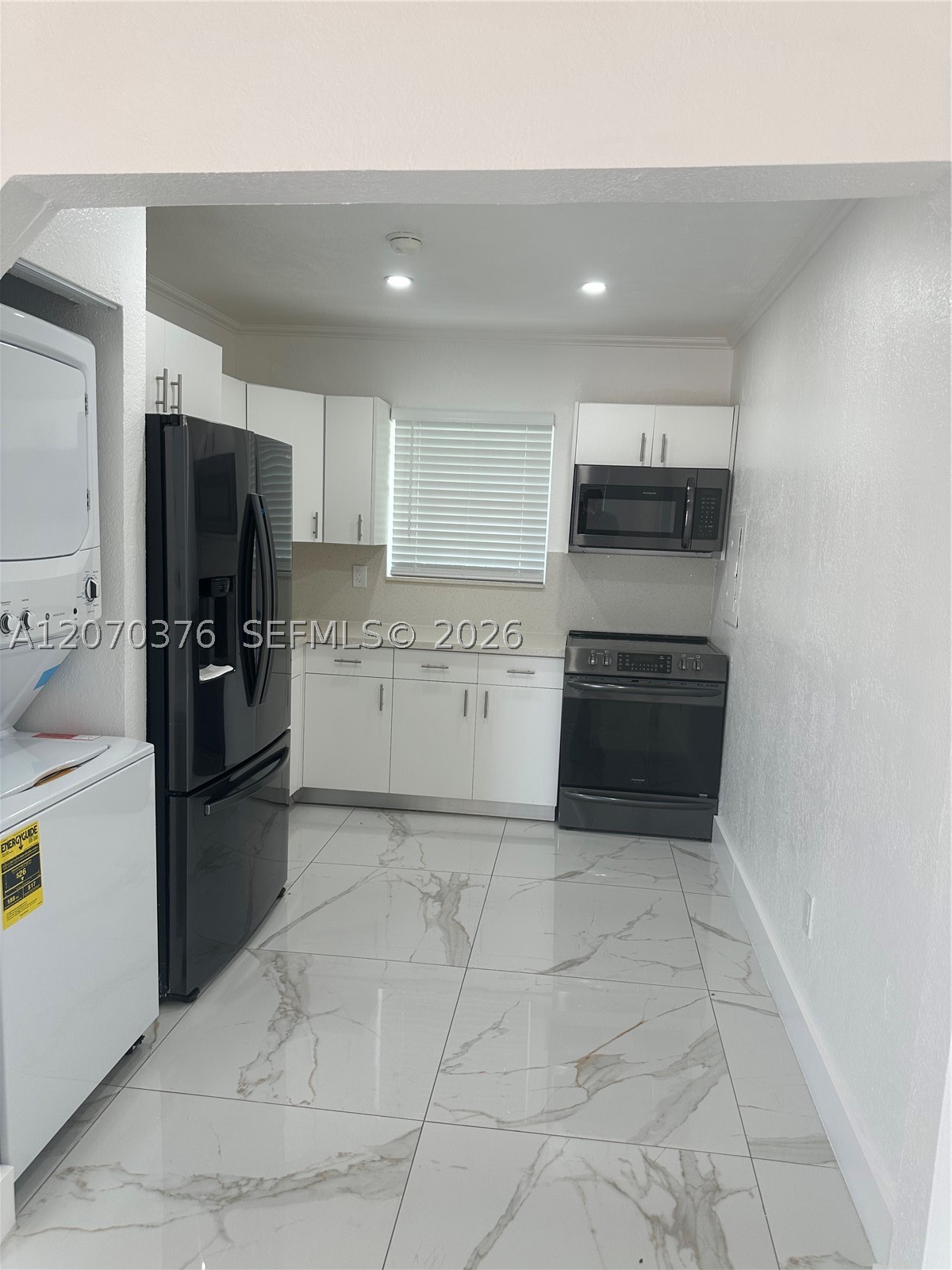 Miami FL 33125 - A12070376
