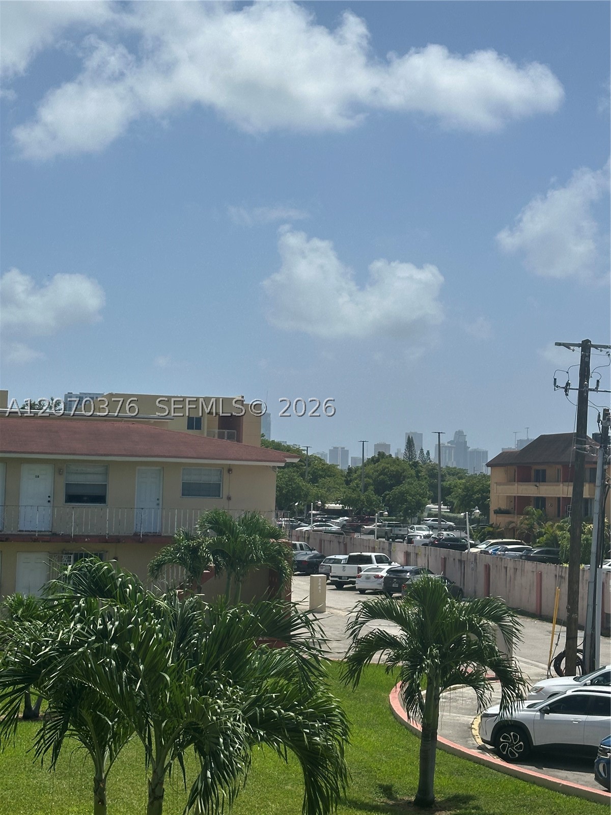 Miami FL 33125 - A12070376